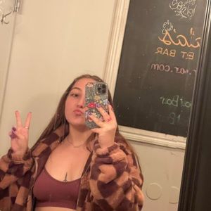 Meet your Posher, Vy